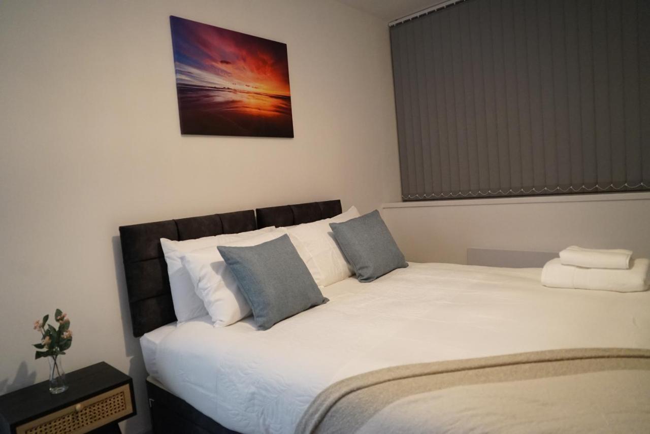 1 & 2 Bed Apartments - Desborough, Kettering, Family, Wifi, Parking מראה חיצוני תמונה