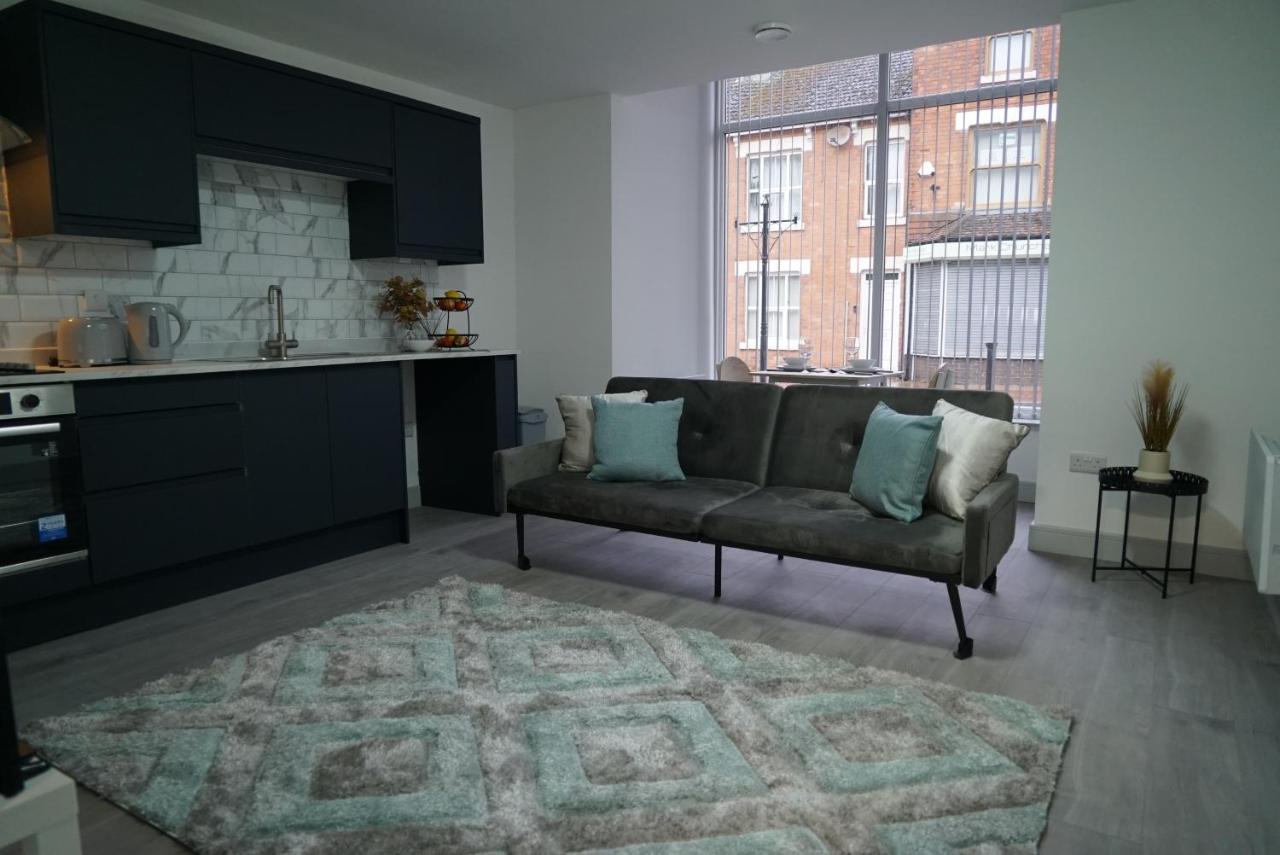 1 & 2 Bed Apartments - Desborough, Kettering, Family, Wifi, Parking מראה חיצוני תמונה
