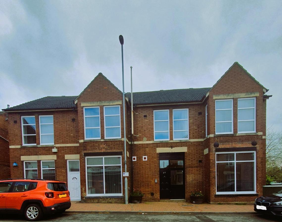 1 & 2 Bed Apartments - Desborough, Kettering, Family, Wifi, Parking מראה חיצוני תמונה