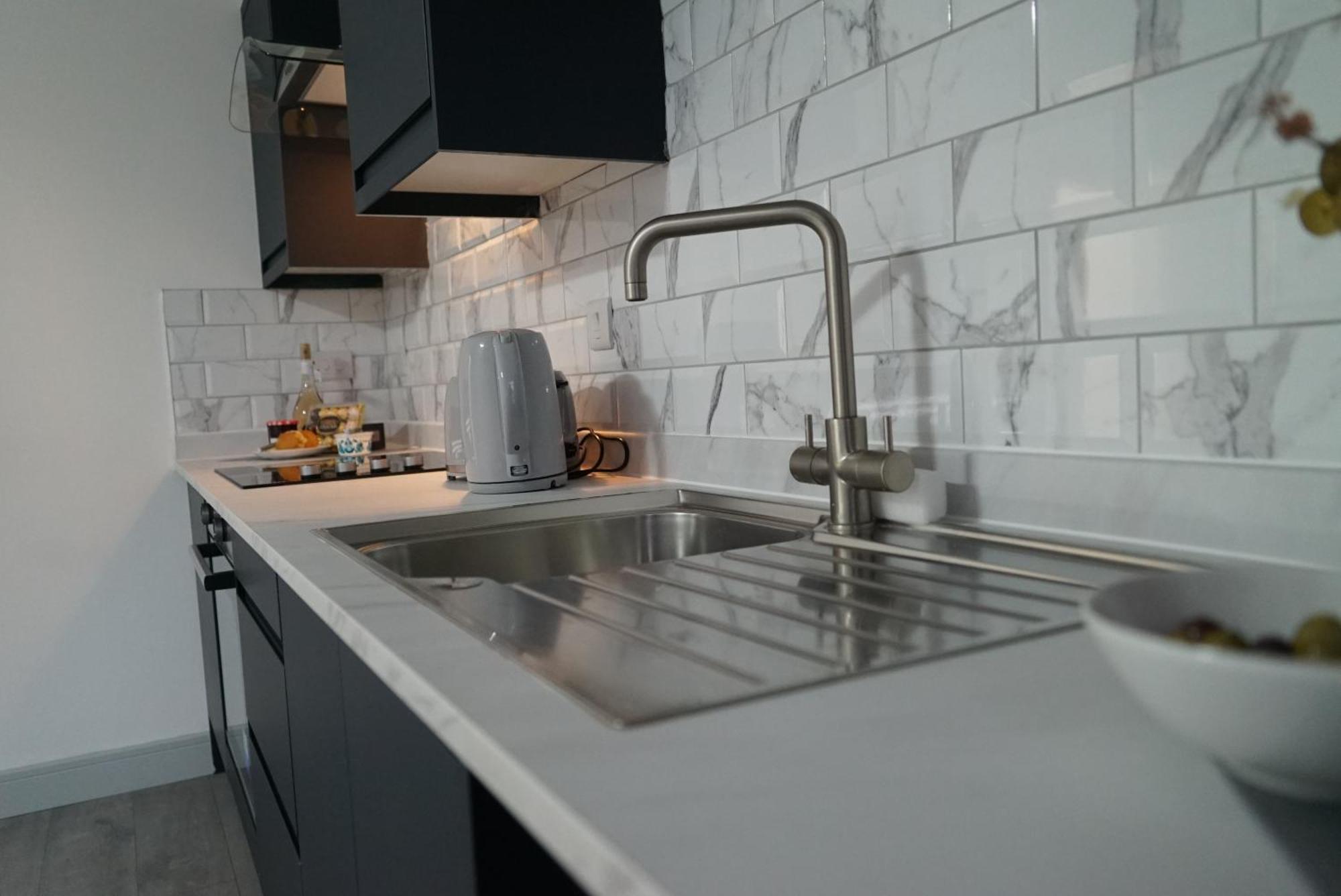 1 & 2 Bed Apartments - Desborough, Kettering, Family, Wifi, Parking מראה חיצוני תמונה