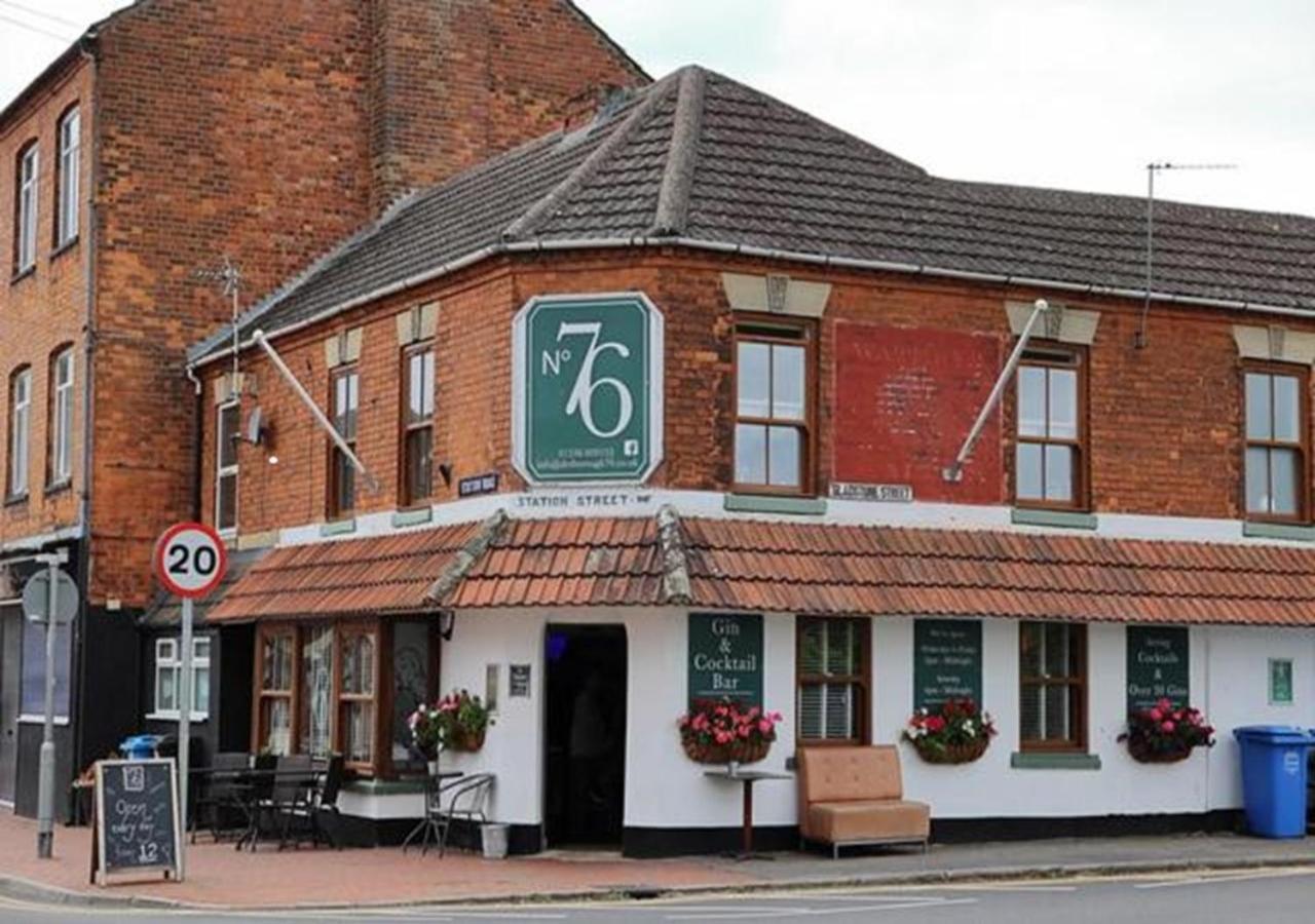 1 & 2 Bed Apartments - Desborough, Kettering, Family, Wifi, Parking מראה חיצוני תמונה
